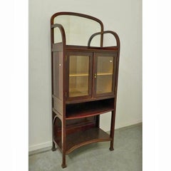 Rara vetrina Thonet, modello Dressoir Thonet n. 20793 dal catalogo del 1904.