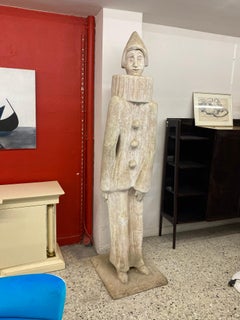 Roger Desserprit (1923-1985) "Pierrot", grande scultura in cemento