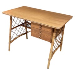 Louis Sognot, bureau datant des années 1960 environ, en banbou, rotin et placage de chêne