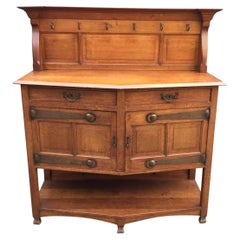 Credenza in rovere del periodo Art Nouveau, intorno al 1900, nello stile di Gustave Serrurier Bovy