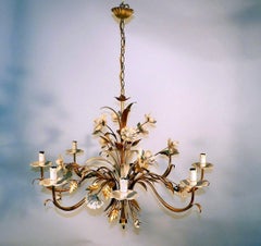 Lustre en métal doré et émaillé, vers 1960-1970.