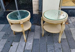 Paire de gueridons Art Deco en bois laqué et miroir circa 1940/1950