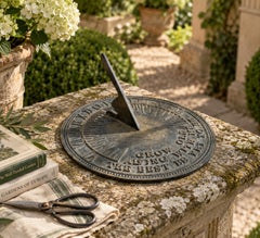 Reloj de sol inglés vintage de hierro para jardín "Envejece conmigo"