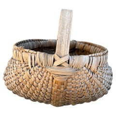 Cesto americano in quercia della fine del XIX secolo con manico in legno curvato