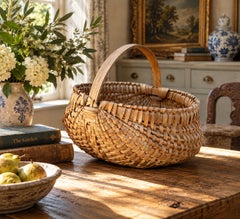 Cesto americano in quercia della fine del XIX secolo con manico in legno curvato