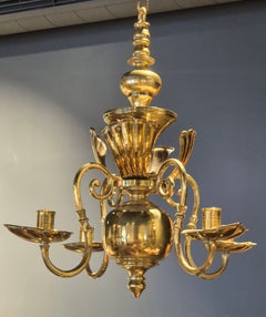 Kronleuchter aus massivem Messing im klassischen Barockstil von Lars Holmström, Schweden, 1940er Jahre.