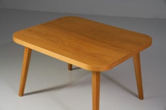 Mesa de centro, Aino Aalto, Oy Huonekalu- ja Rakennustyötehdas Ab