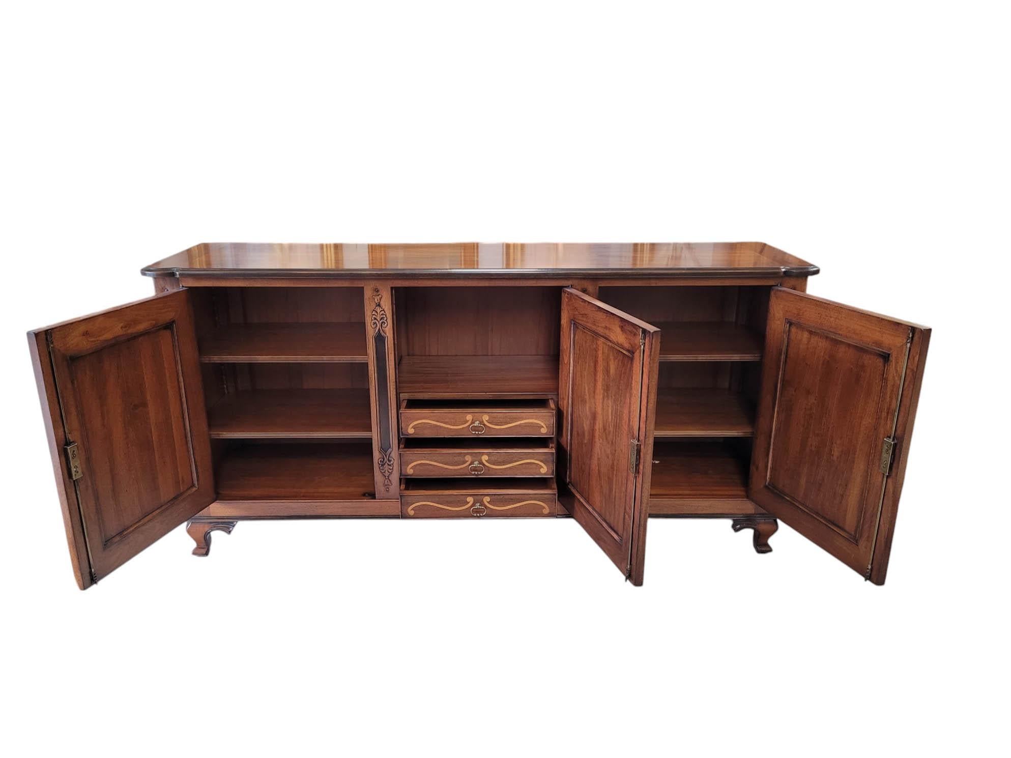 Italian Handcrafted Inlaid Sideboard by Giorgio Piotto For Sale 6
