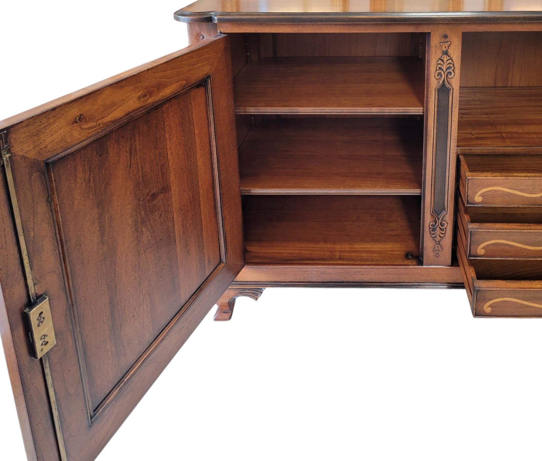 Italian Handcrafted Inlaid Sideboard by Giorgio Piotto For Sale 7