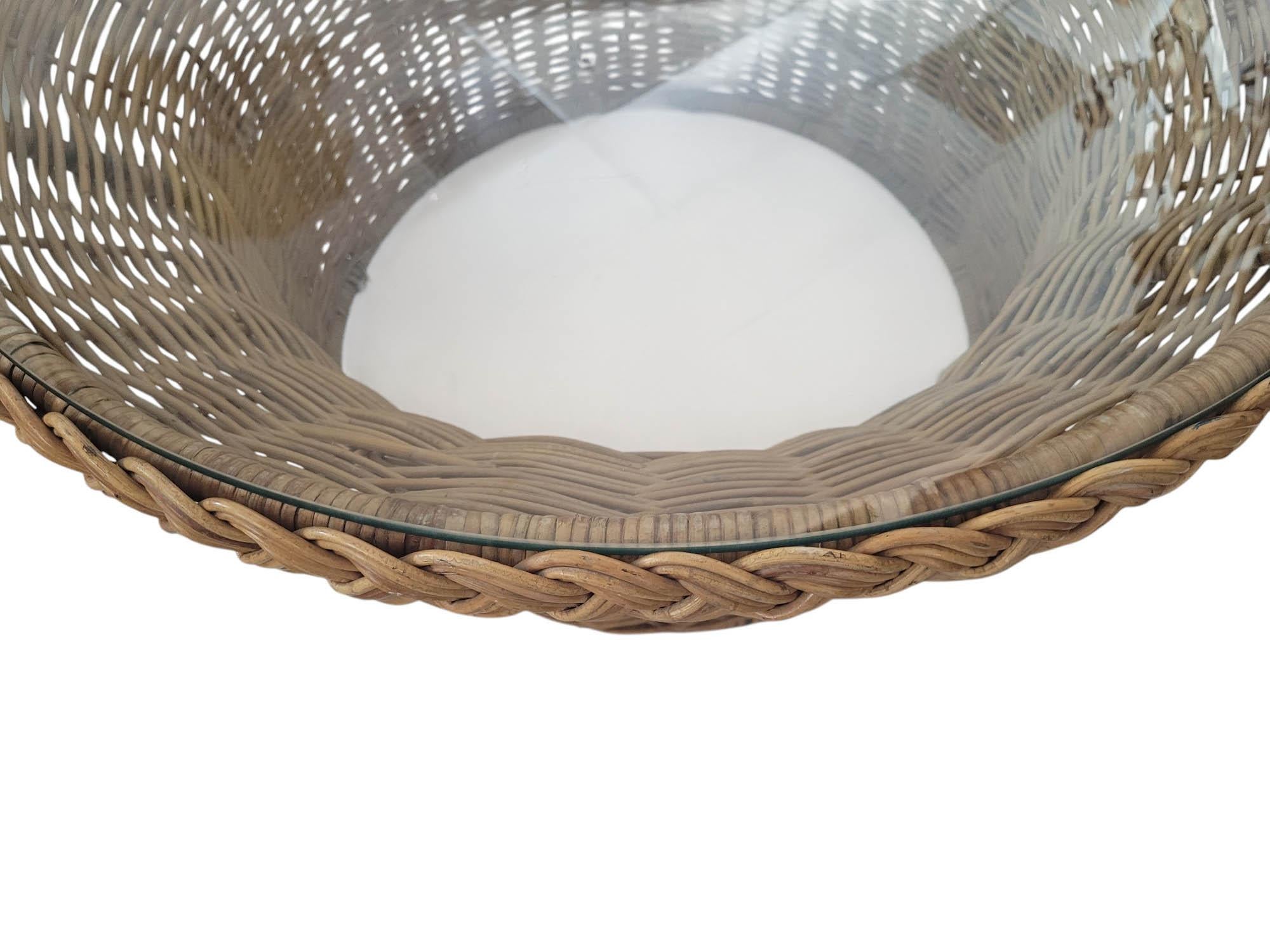 American Natural Wicker /Rattan Coastal Style Round Cocktail Table with Glass Top For Sale