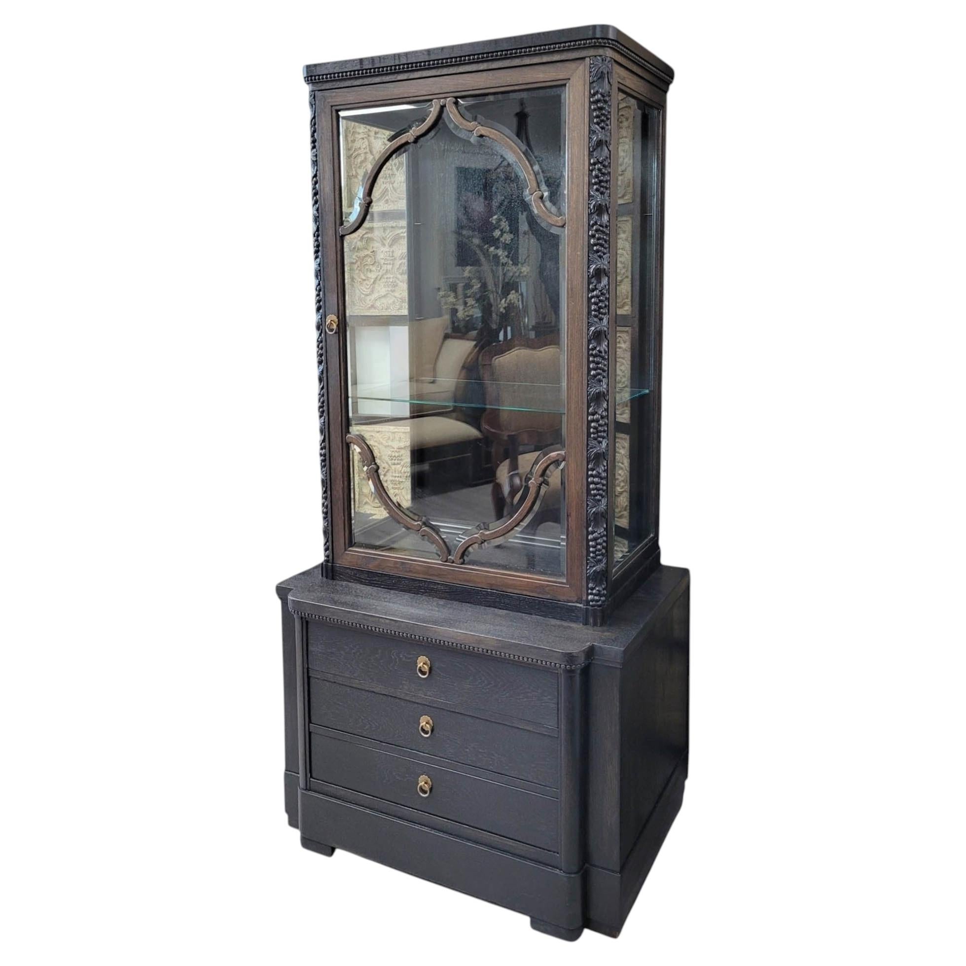 Neo-Renaissance Oak Vitrine Cabinet by A.B. N. Bomans Ångsnickeri, circa 1900 For Sale