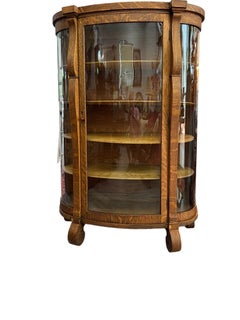 Antique American Tiger Oak Bowfront Curio Cabinet with Bent Glass, c. 1900