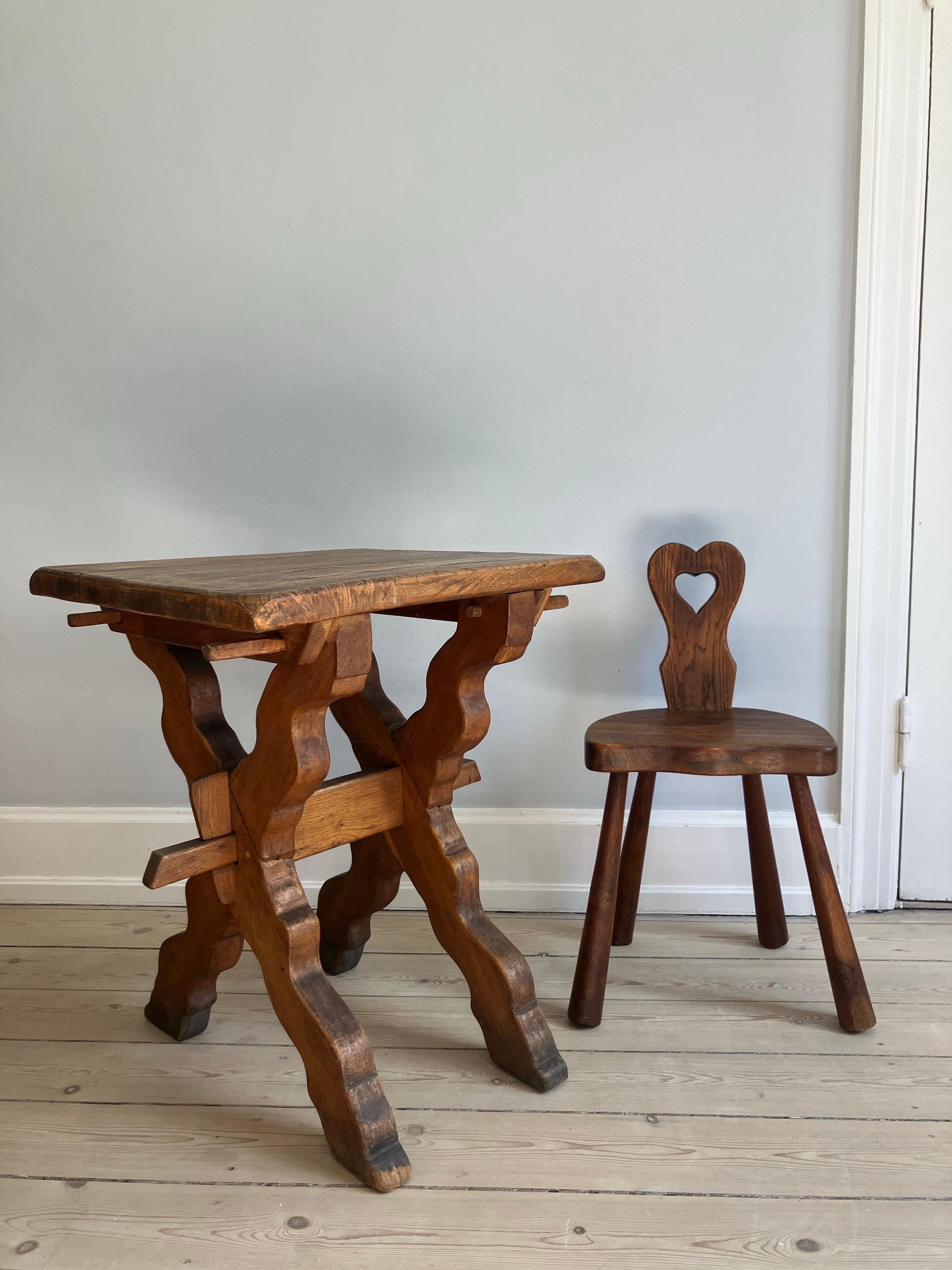 Hand-Carved Danish Folk Trestle Table, Heart Shaped Stool in Solid Oak, 1920s For Sale 10