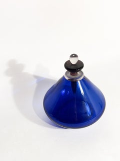 Flacon en verre de Murano bleu, créé par Alberto Ricci pour De Majo en 1993