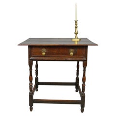 Incantevole William & Mary Oak Lowboy del 1690 circa