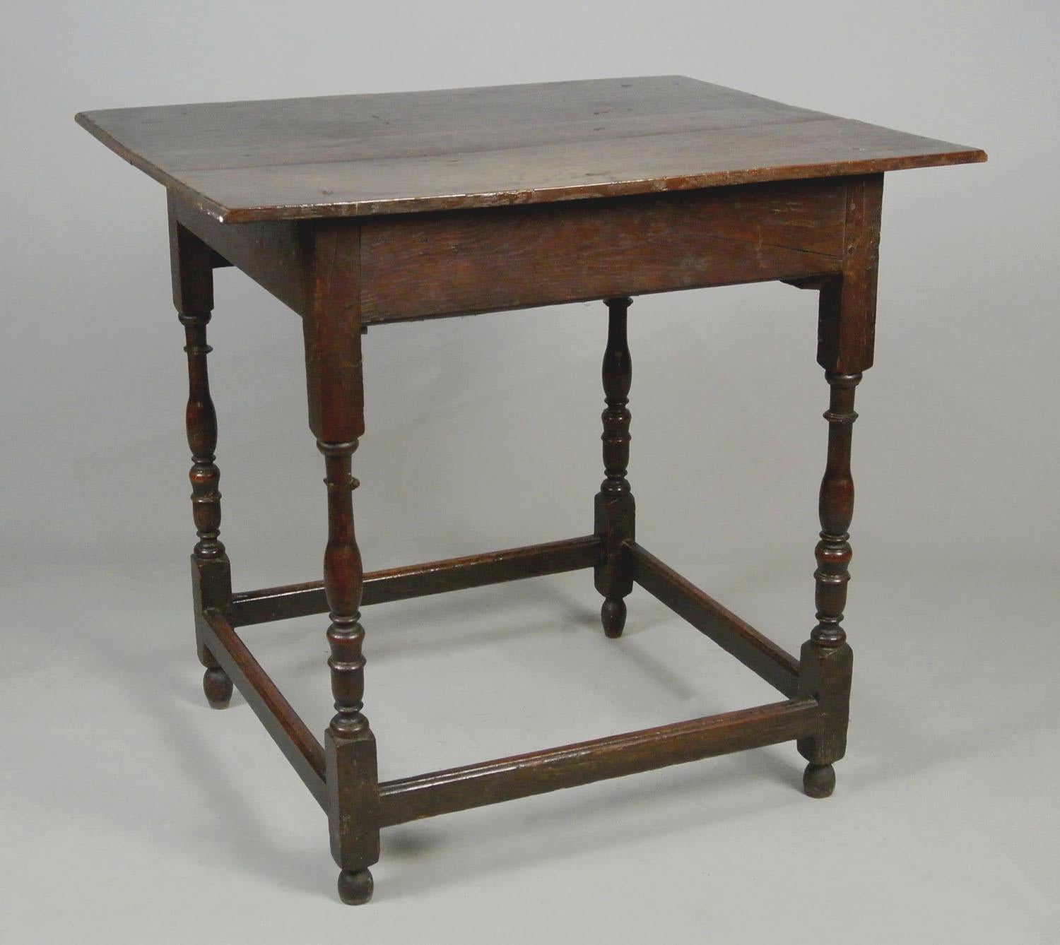 Charming William and Mary Oak Lowboy c. 1690 For Sale 5