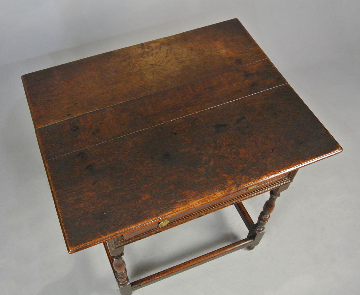 Charming William and Mary Oak Lowboy c. 1690 For Sale 3