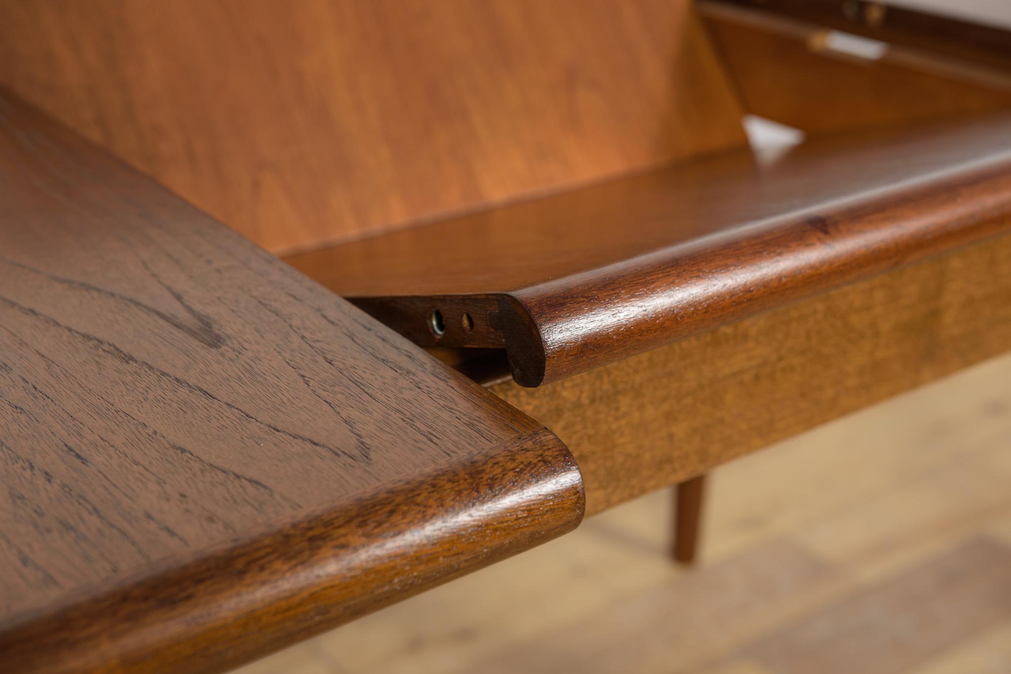 Mid-Century Rectangular Extendable Dining Table from Meredew, United Knigdom. For Sale 10