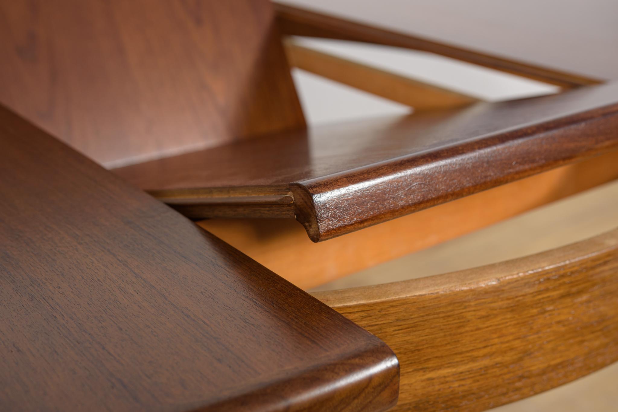 Mid-Century Teak Round Fresco Dining Table from G-Plan, United Knigdom, 1960s For Sale 10