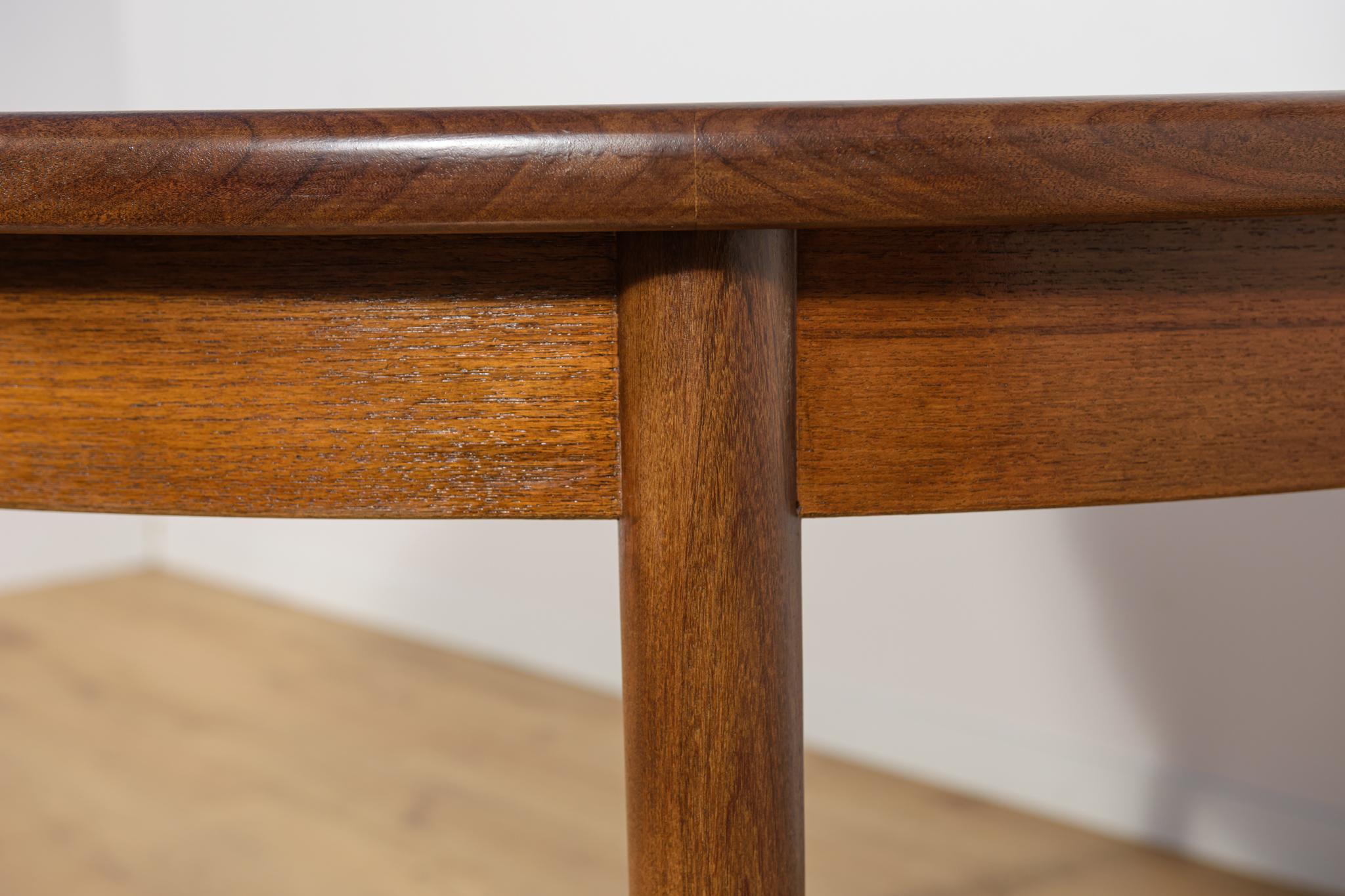Mid-Century Teak Round Fresco Dining Table from G-Plan, United Knigdom, 1960s For Sale 7