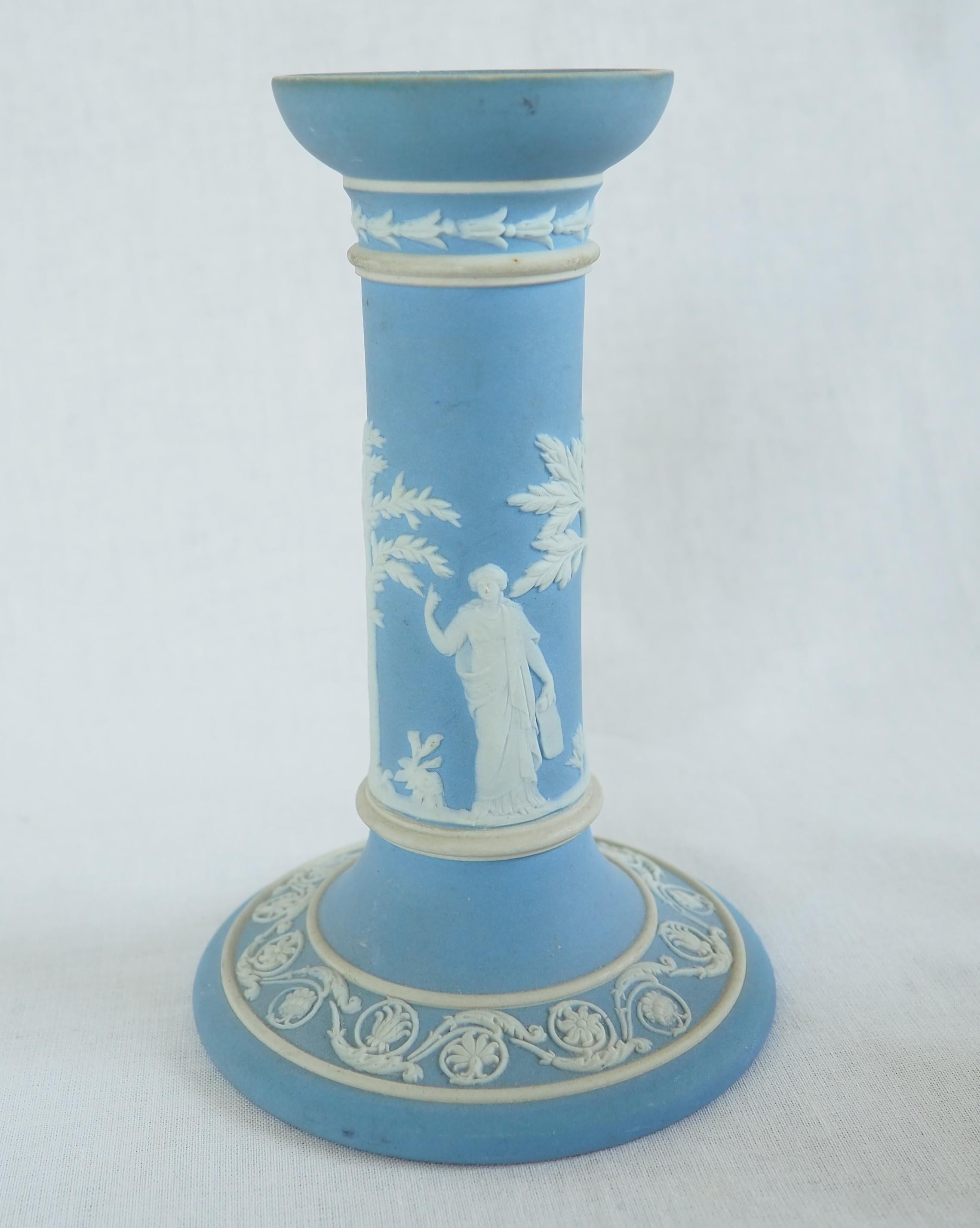 Britannico Candeliere Wedgwood in diaspro bianco e blu in vendita
