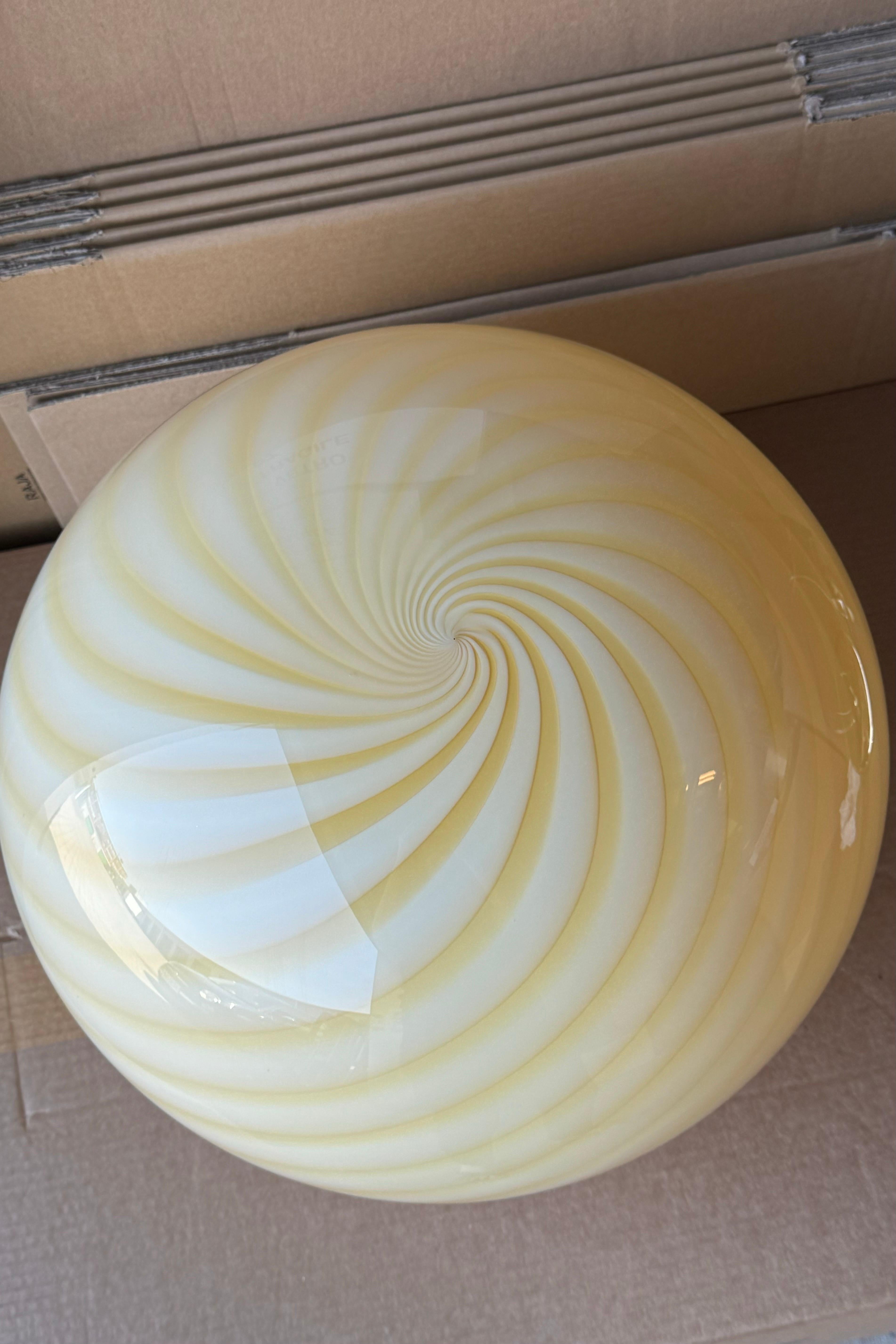Contemporary Large Murano Vintage Candy oval pendant yellow swirl glass, made in Italy For Sale