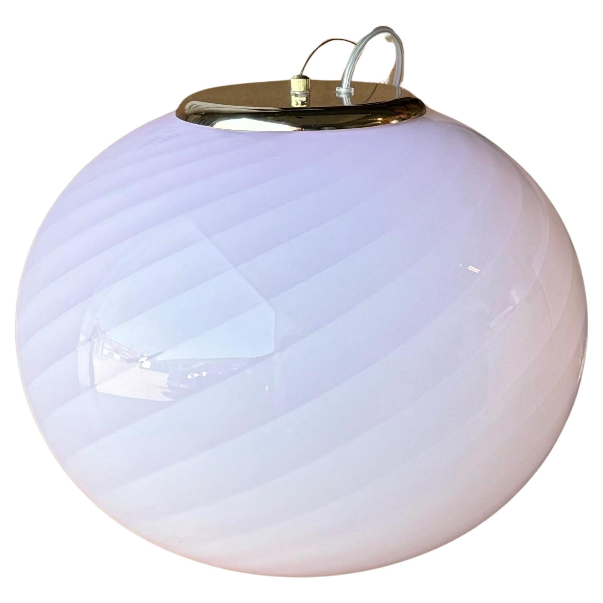 Ø40 Large Murano oval pendant soft rose pink swirl glass, mouth blown in Italy  For Sale