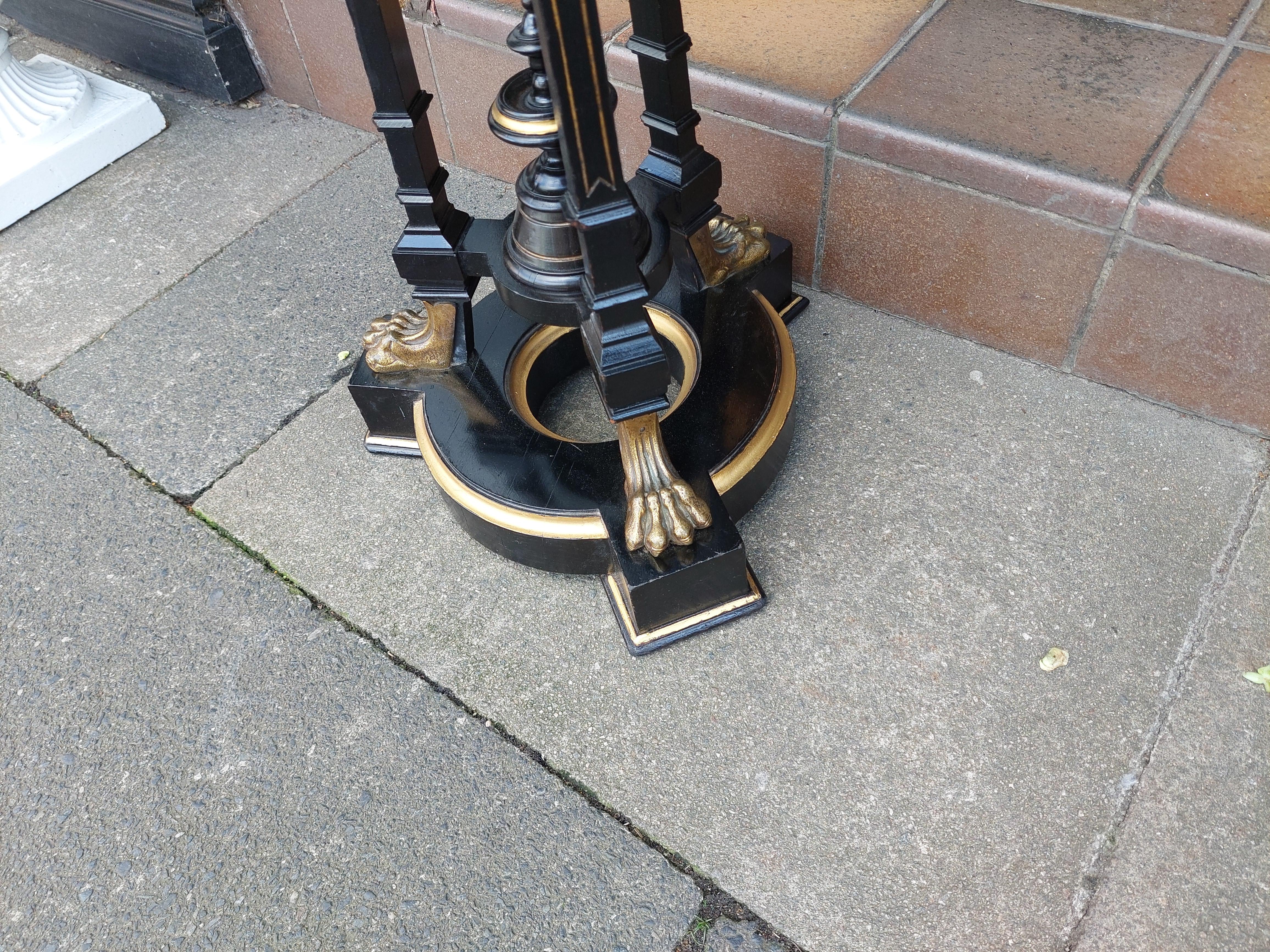 Jardiniere de la fin du 19e siècle, ébonisée et montée en bronze doré Bon état - En vente à Altrincham, GB