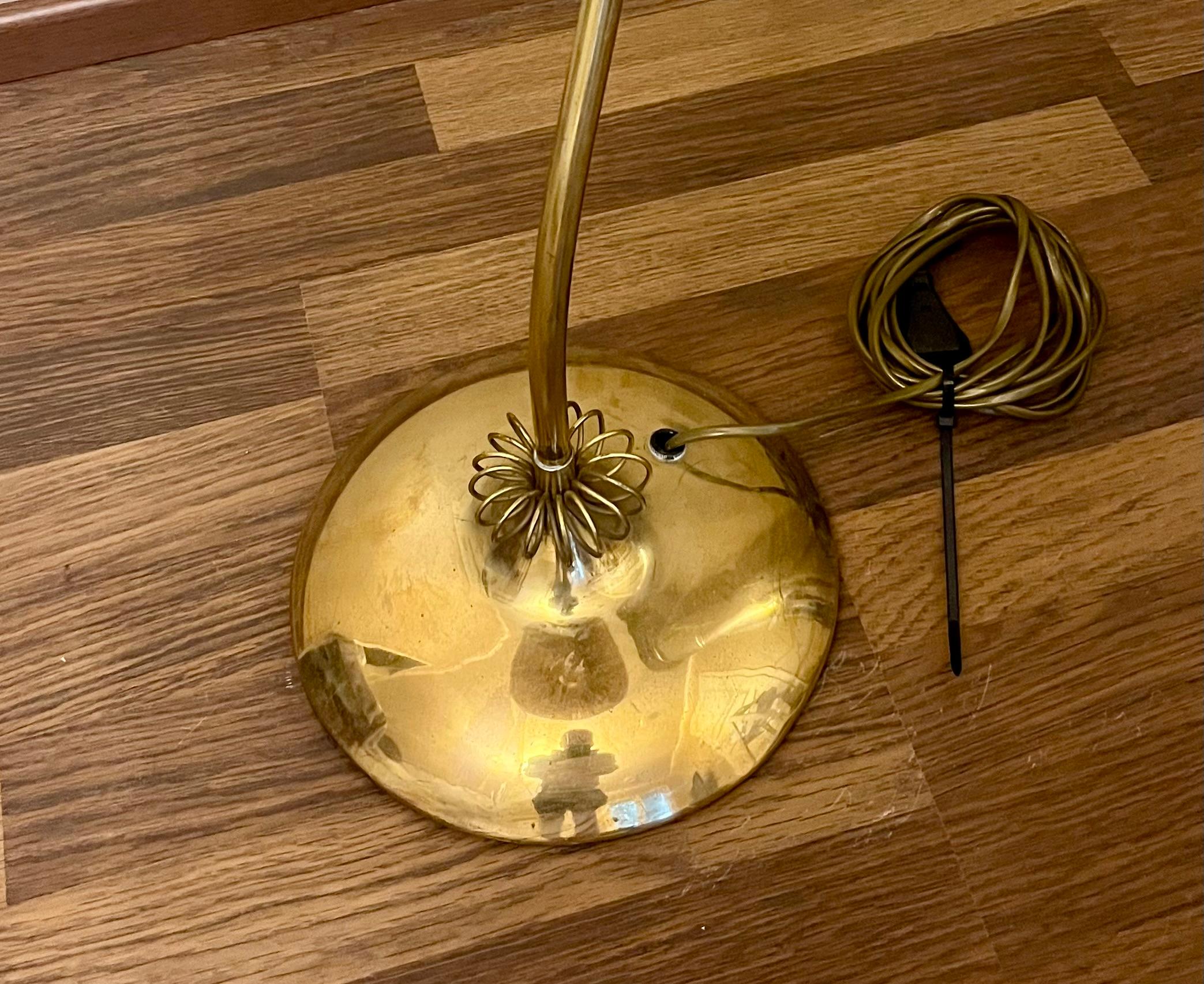 Design finlandais Lampadaire Soini Excellent état - En vente à Hyvinkää, FI