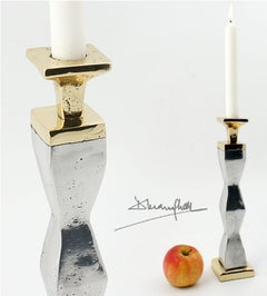 Petit candélabre en forme de trapèze référence G039 en laiton moulé et aluminium