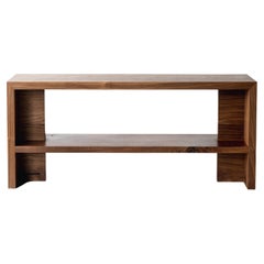 Console en noyer noir Georgia avec étagère par Autonomous Furniture