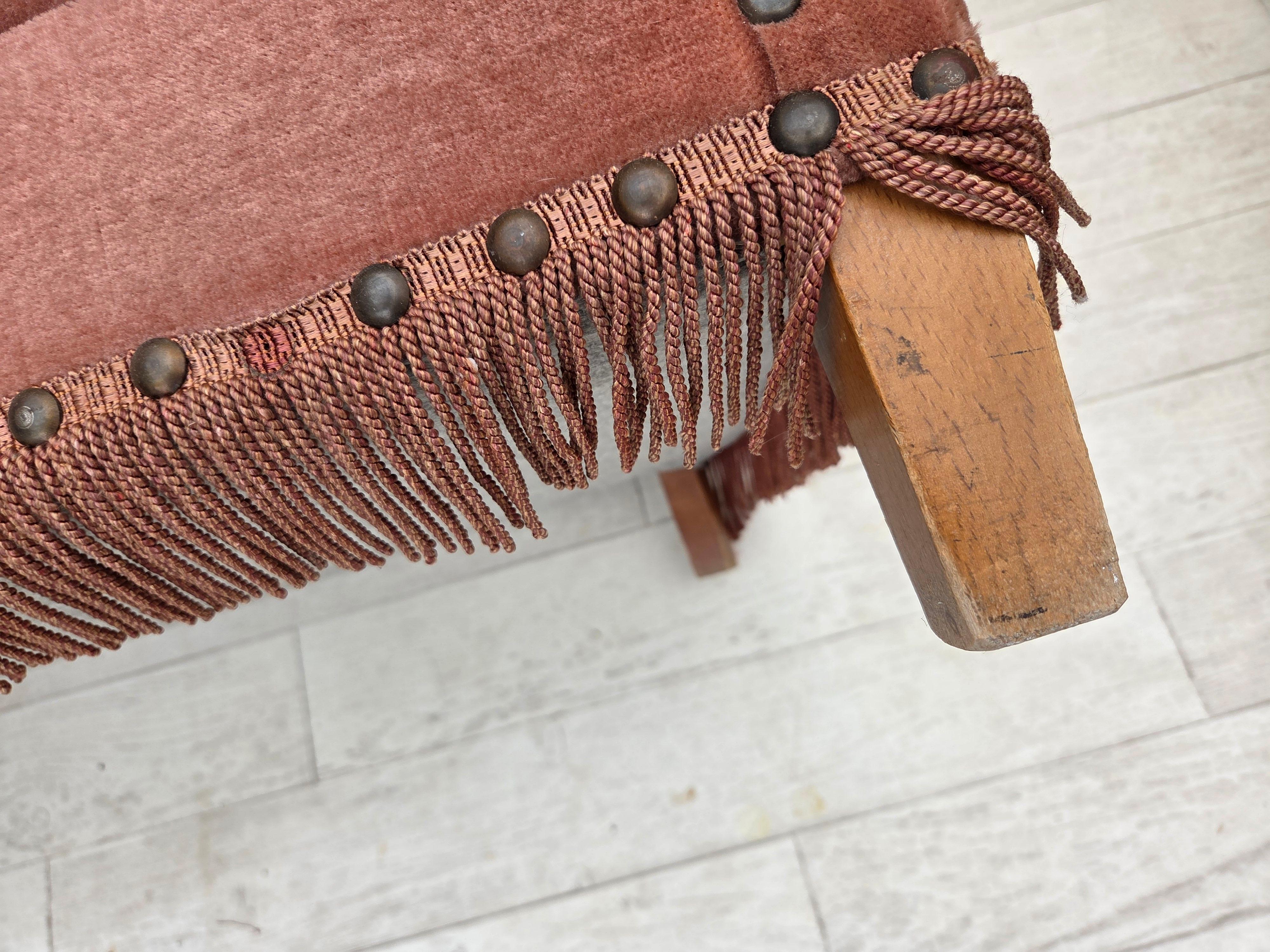 1970er Jahre, dänisches 2-Sitzer-Sofa, original lachsfarbener Möbelvelours, Buchenholz. im Angebot 13