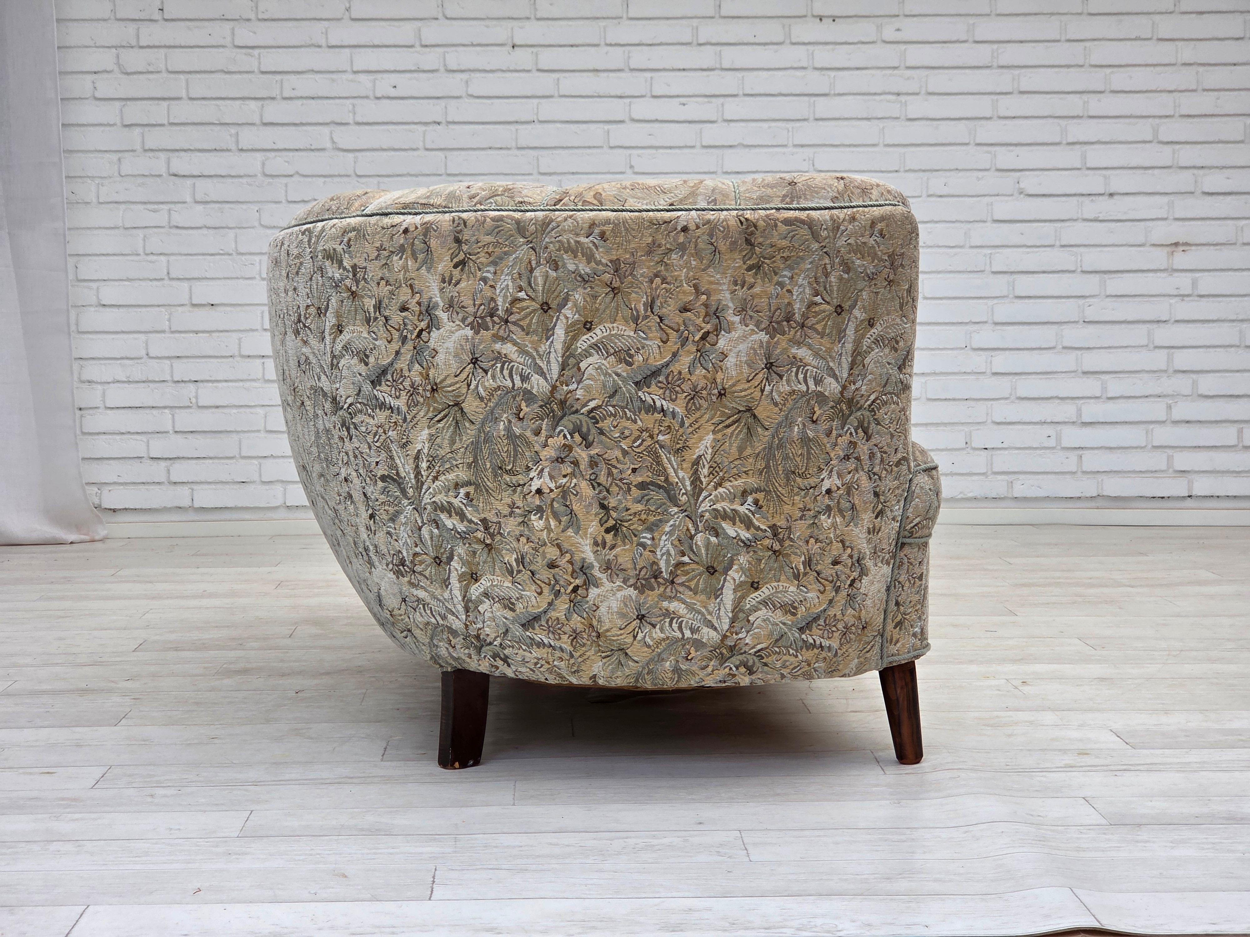 Fabric 1970s, Danish 3 seater curved sofa, original multicolor furniture fabric. For Sale