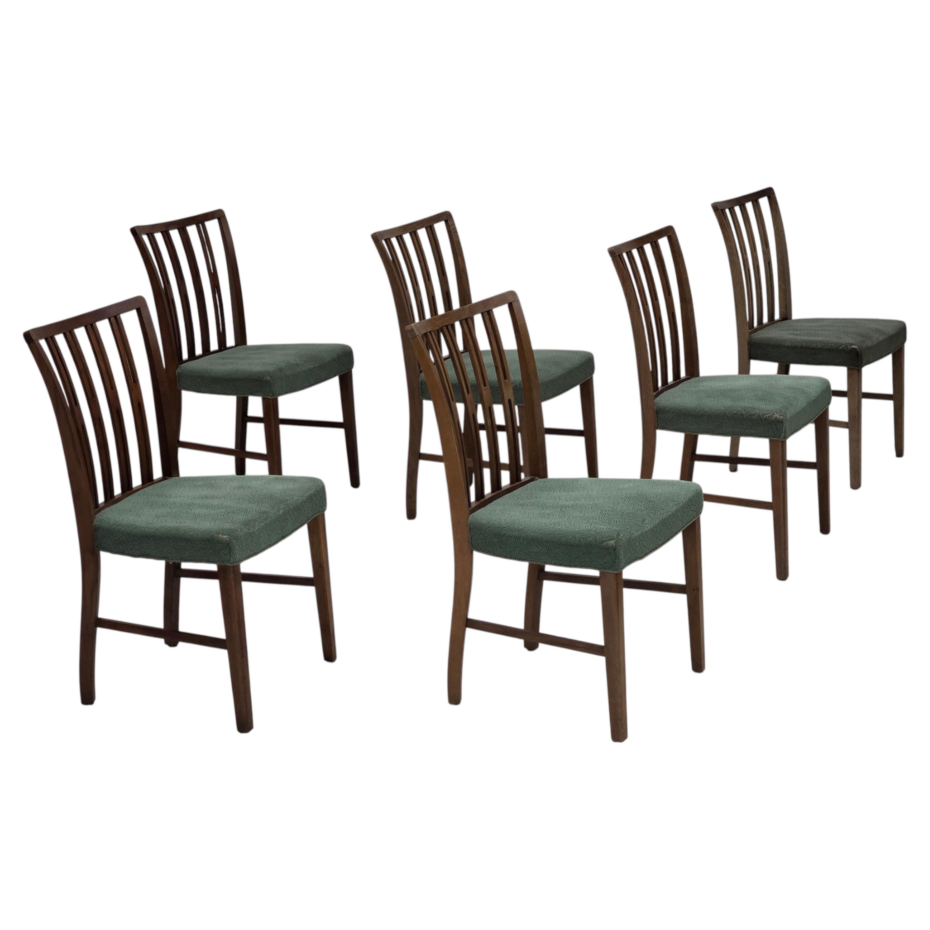 1960er Jahre, 6er-Set dänischer Esszimmerstühle, Möbelwolle, Eichenholz.