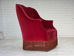 1970er Jahre, dänischer Sessel mit hoher Rückenlehne, Möbelvelours, Beine aus Eschenholz.