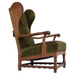 Années 1960, fauteuil danois à accoudoirs, revêtement en velours, bois de chêne.