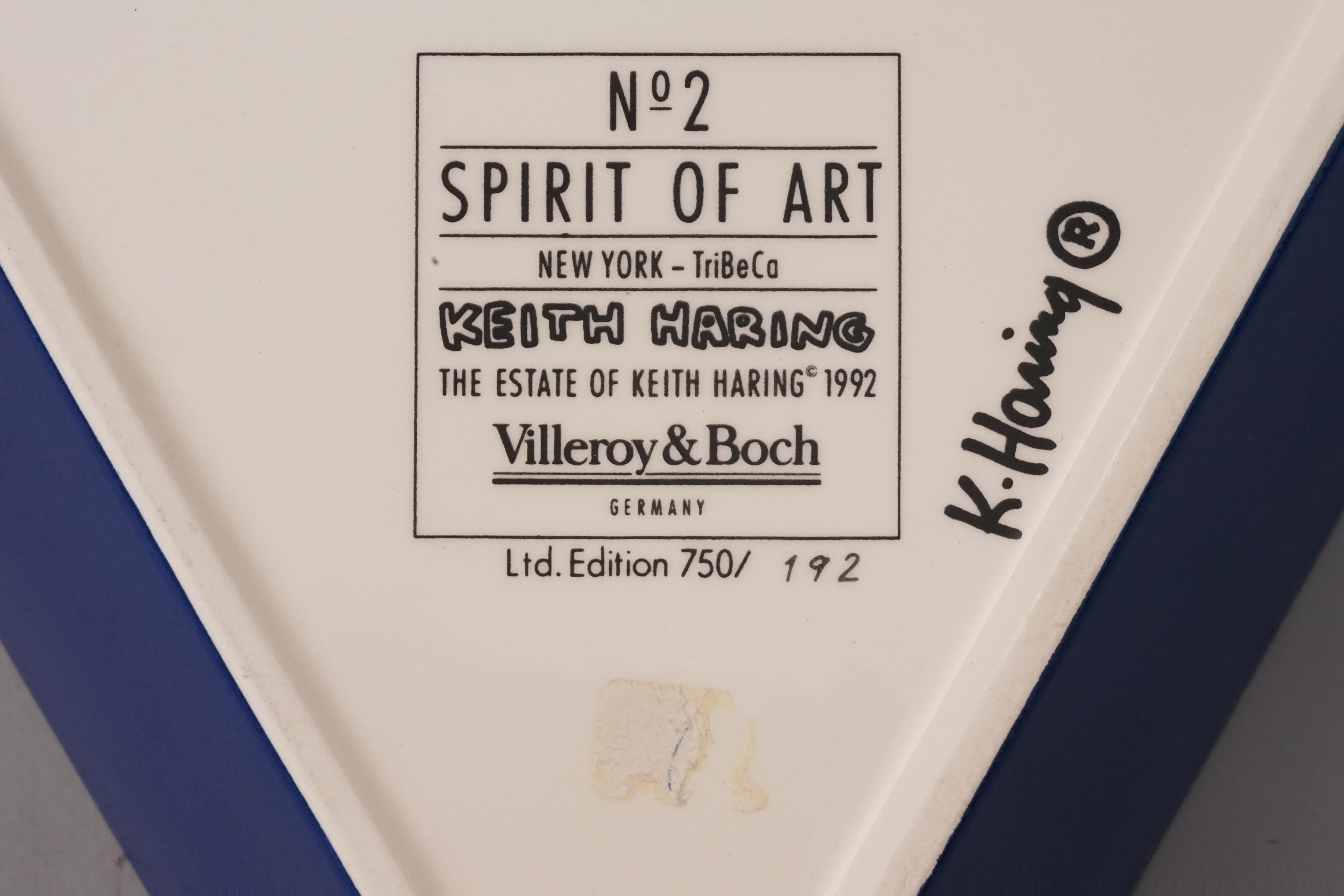 Spirit of Art No. 2 box 192/750 von Keith Haring für Villeroy & Boch, 1992 (Ende des 20. Jahrhunderts) im Angebot
