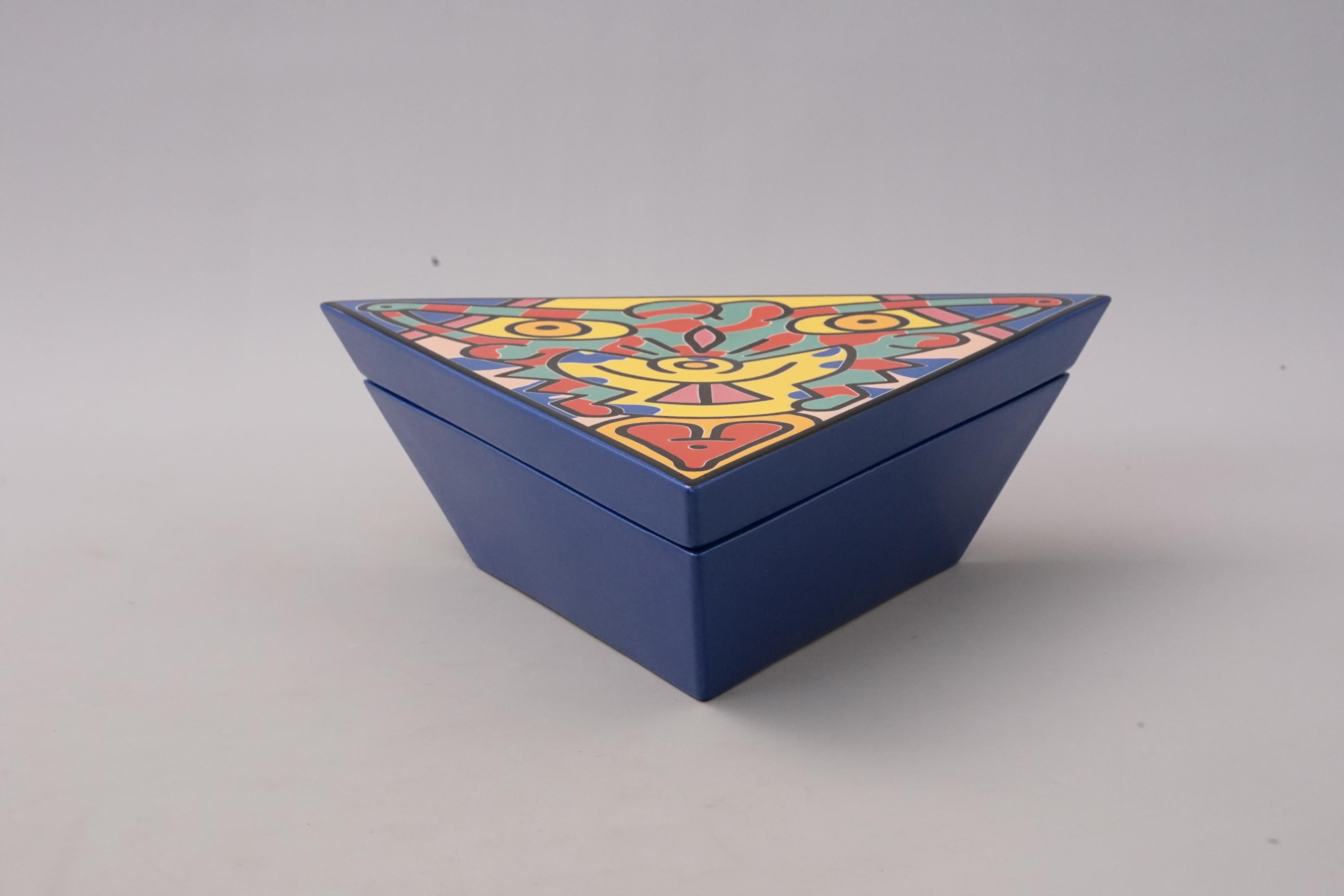 Spirit of Art No. 2 box 192/750 von Keith Haring für Villeroy & Boch, 1992 (Deutsch) im Angebot