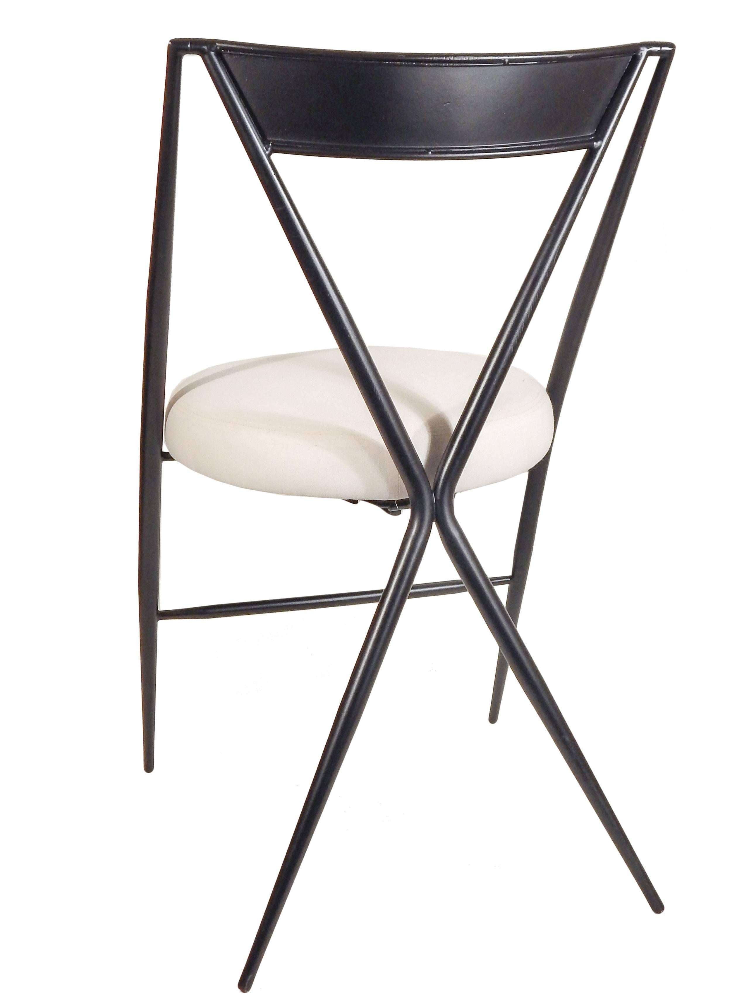 Pair of Mid-Century Modern Folding Chairs For Sale 2