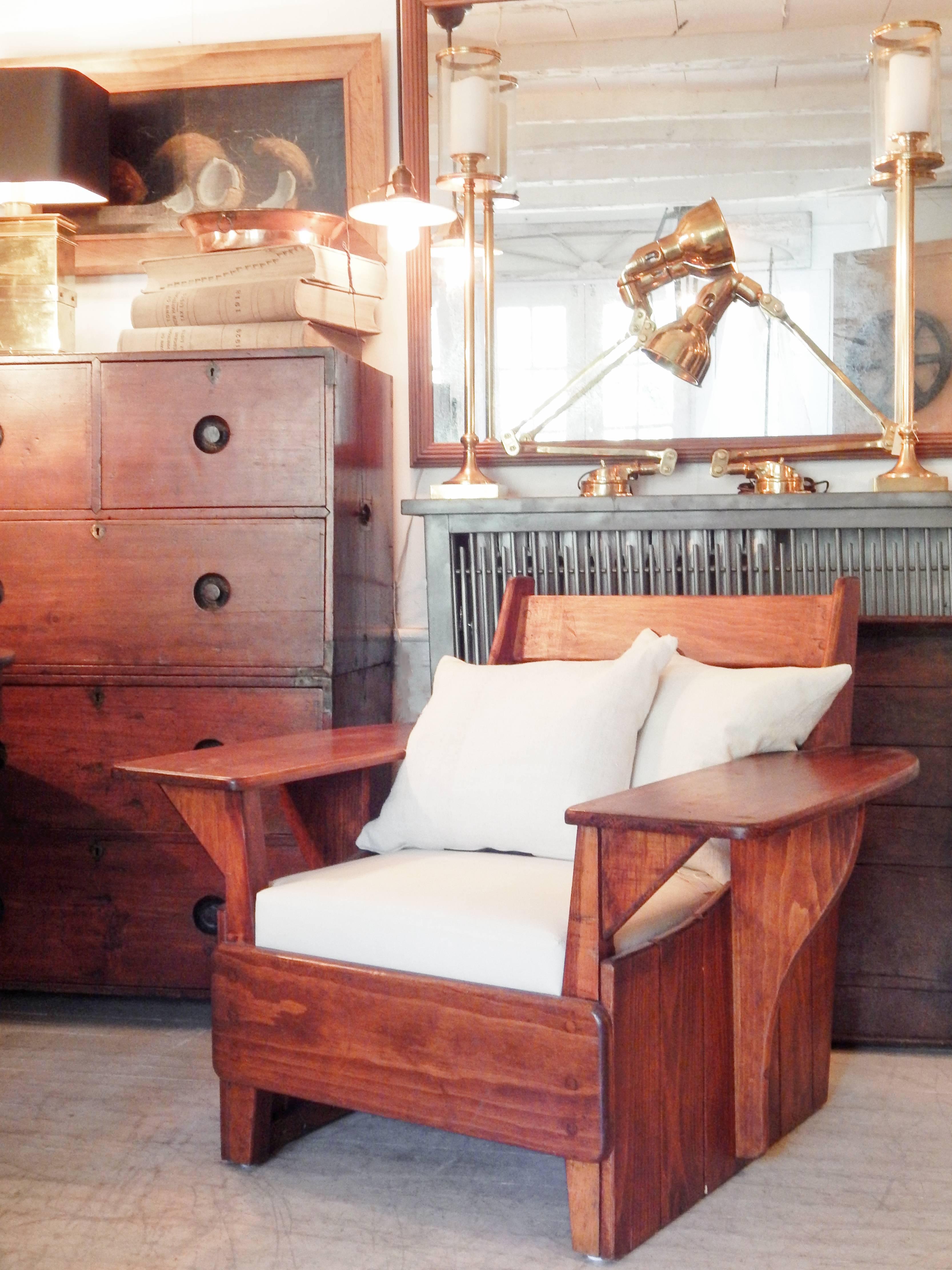 Rare Pair of Old Hickory Cabin Chairs 3