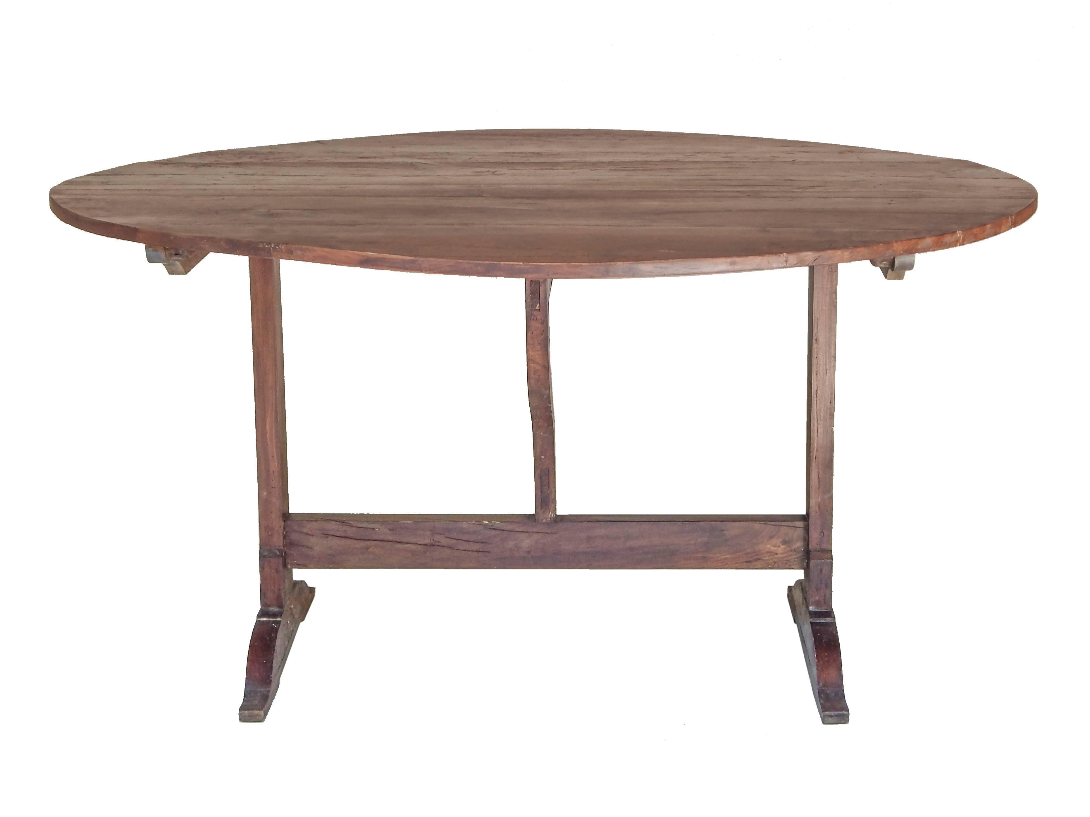 Early French Wine Tasting Table In Good Condition For Sale In Bridgehampton, NY