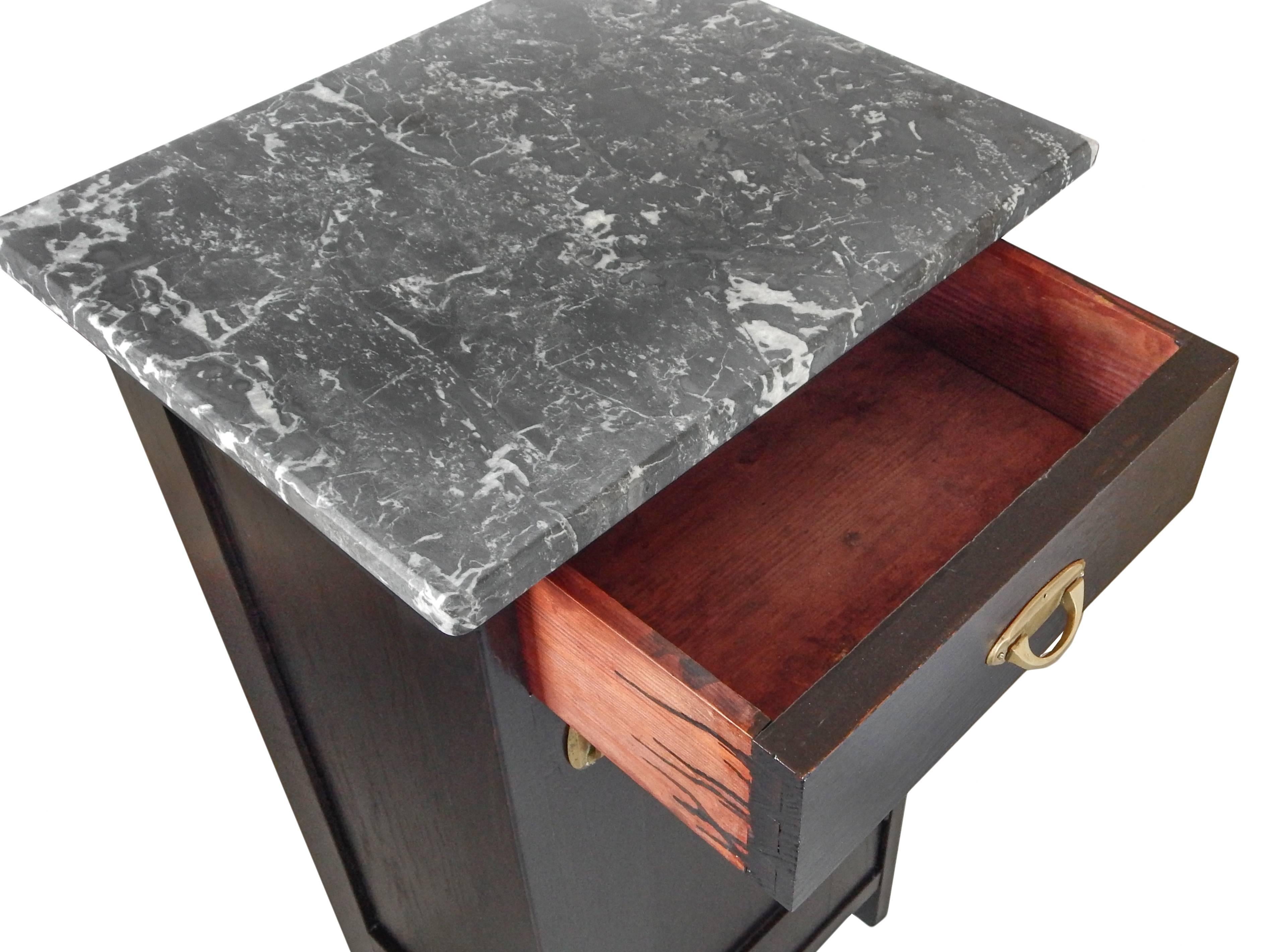 Pair of Ebonized Marble-Top Nightstands For Sale 3