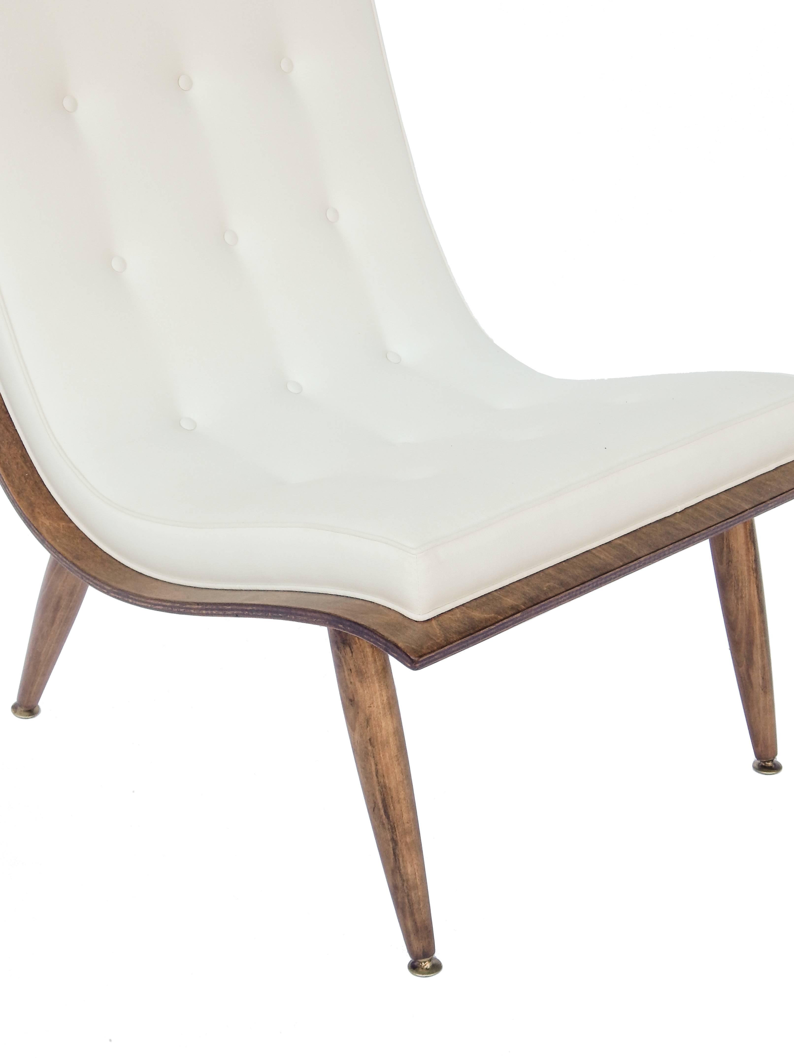 Pair of Carter Brothers Scoop Chairs In Excellent Condition For Sale In Bridgehampton, NY
