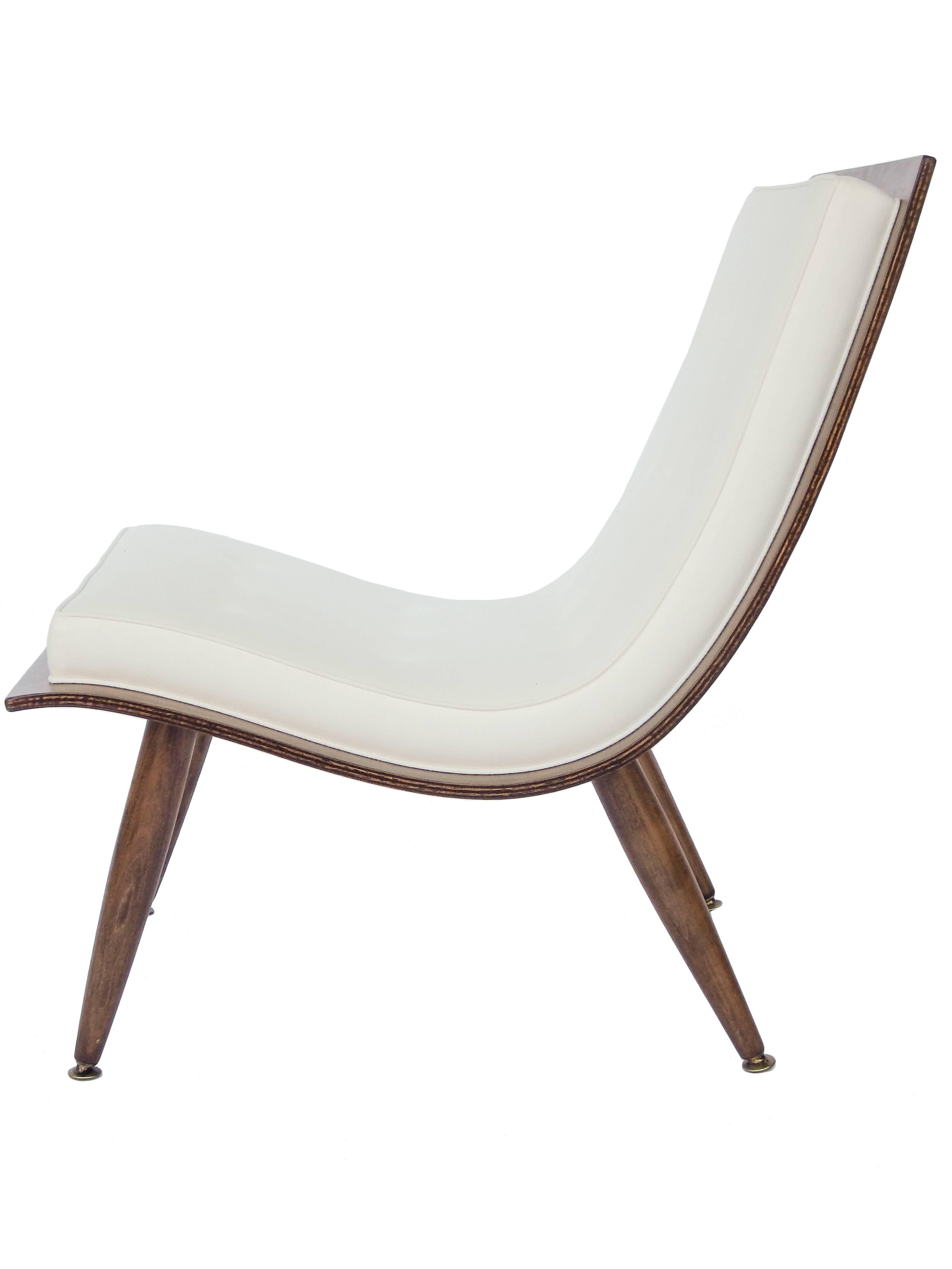 Mid-Century Modern Pair of Carter Brothers Scoop Chairs For Sale