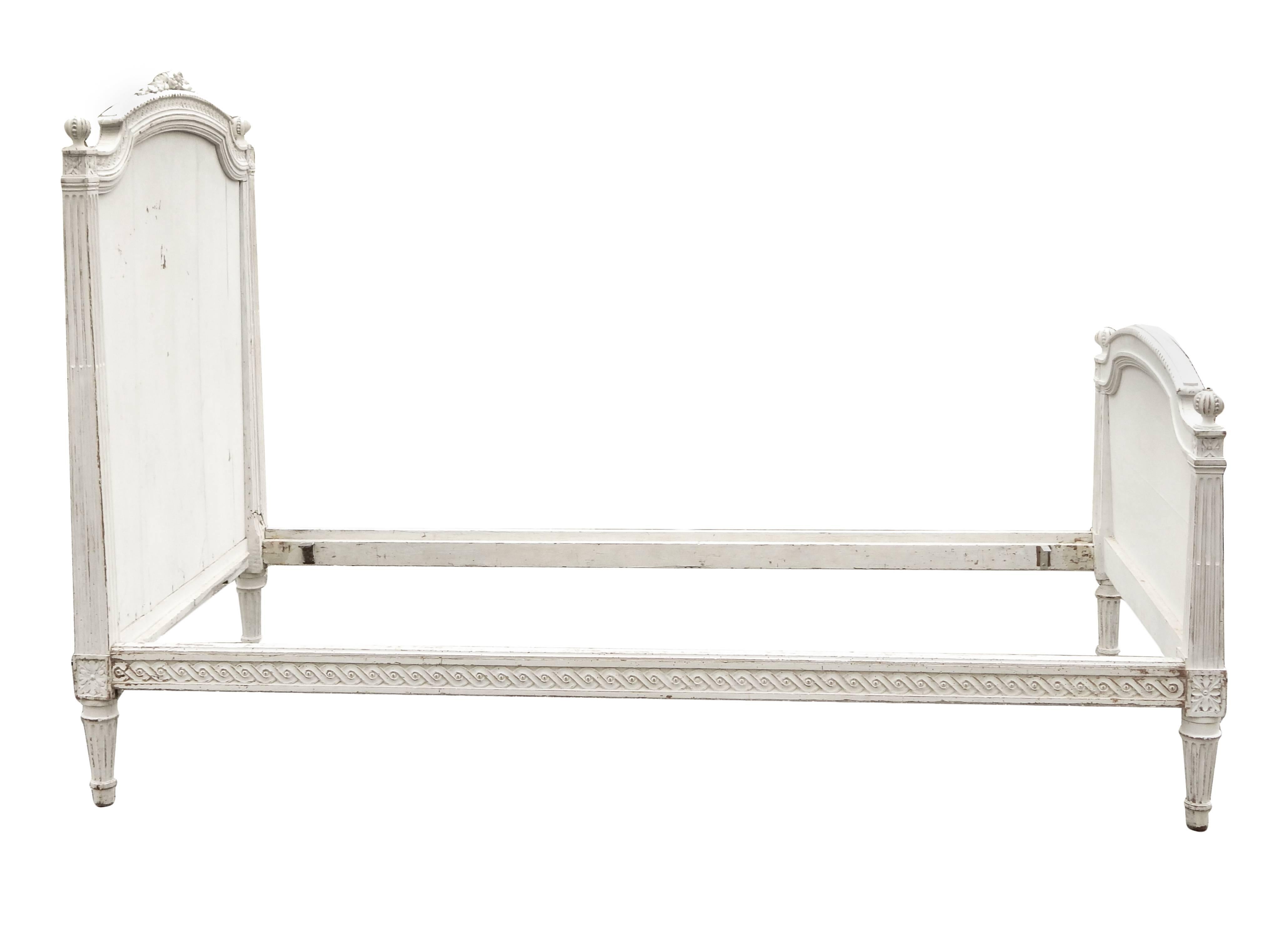 Pair of French Twin Beds In Good Condition In Bridgehampton, NY