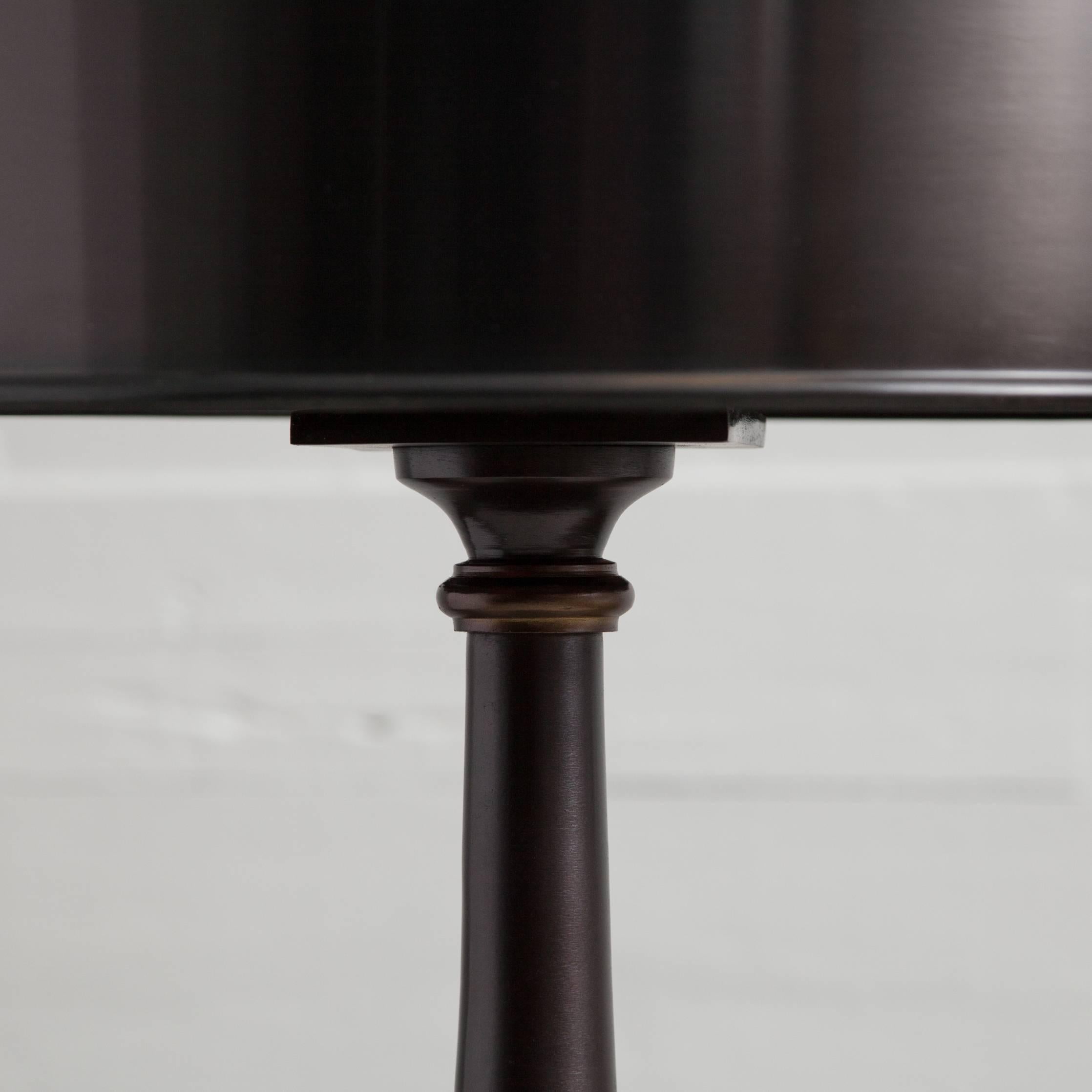 Bronze Table Lamp In Excellent Condition For Sale In Bridgehampton, NY