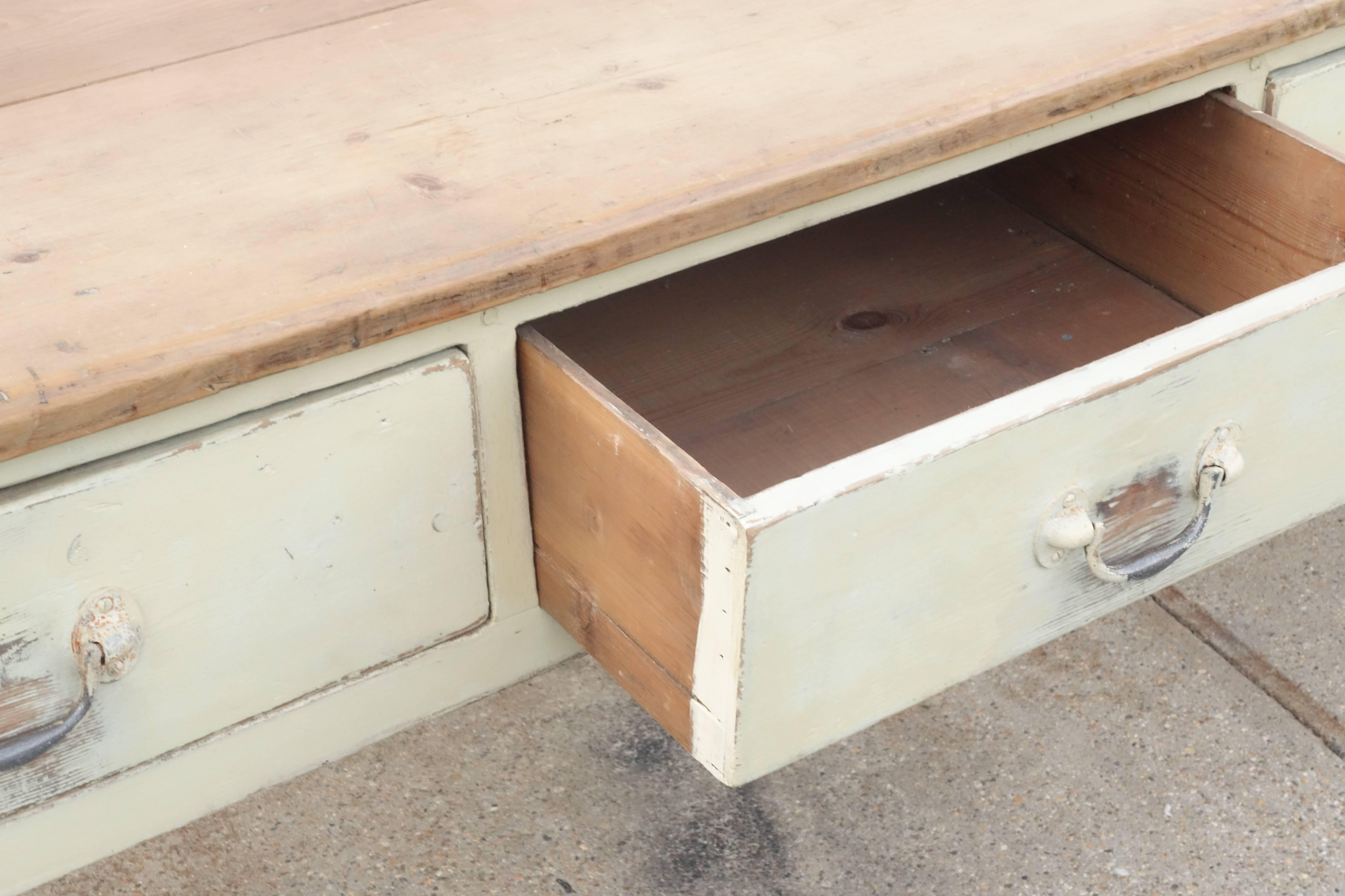 Pine Top Painted Console In Good Condition In Bridgehampton, NY