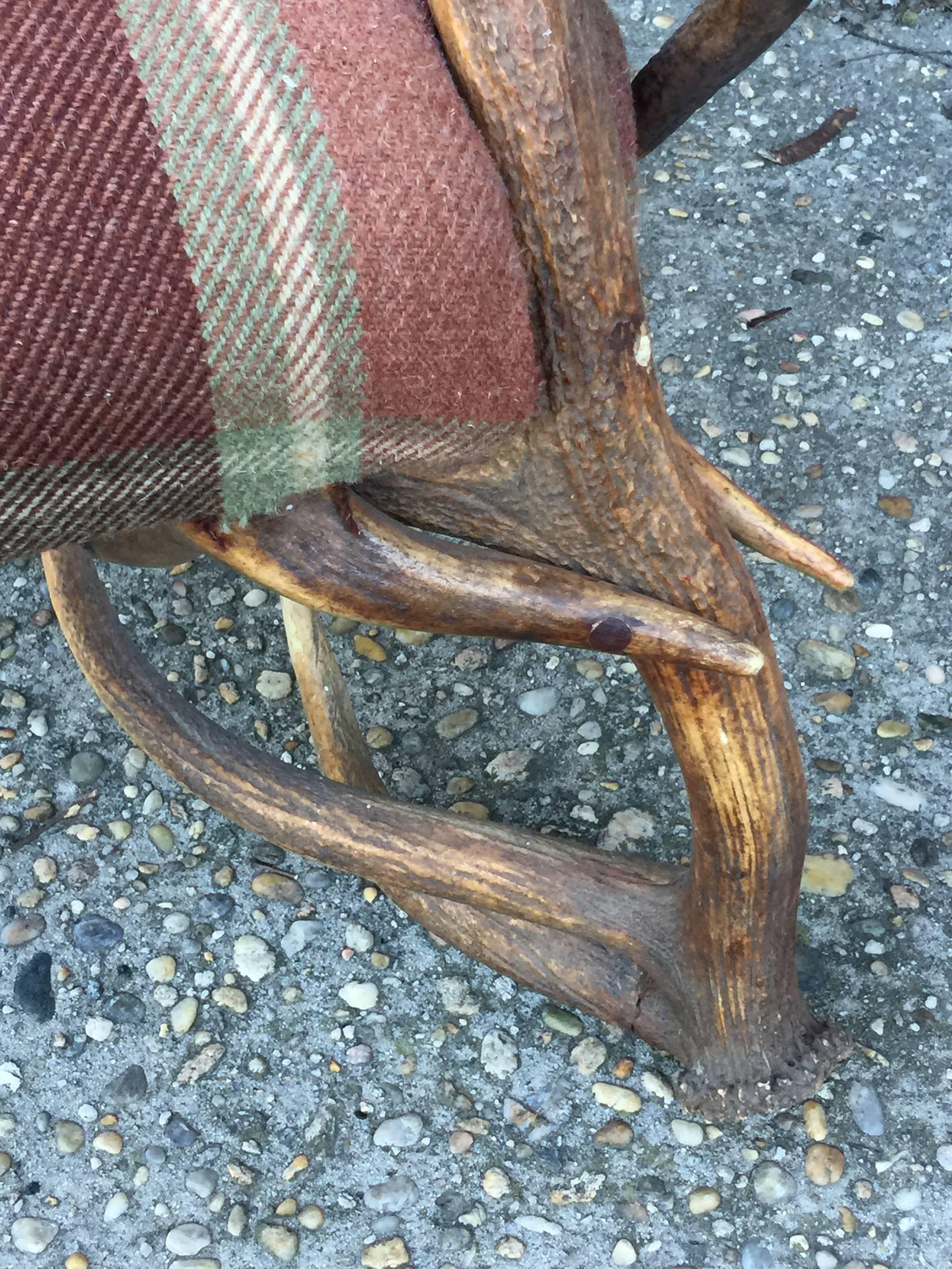 European Scottish Red Deer Horn Armchair For Sale