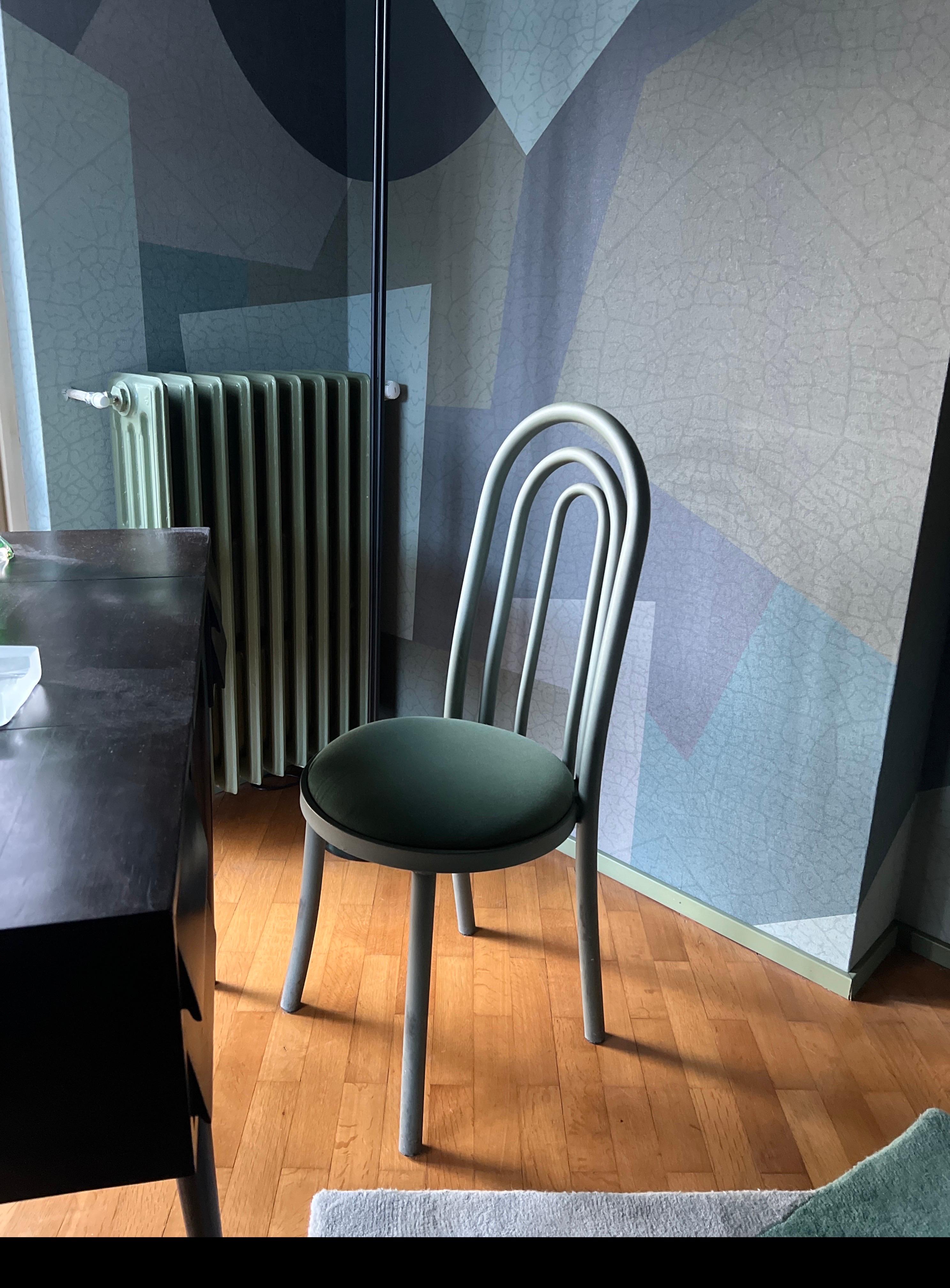 Chaise sculpturaleArches, pièce de collection italienne, style Memphis, salle à manger décorative en vente 4