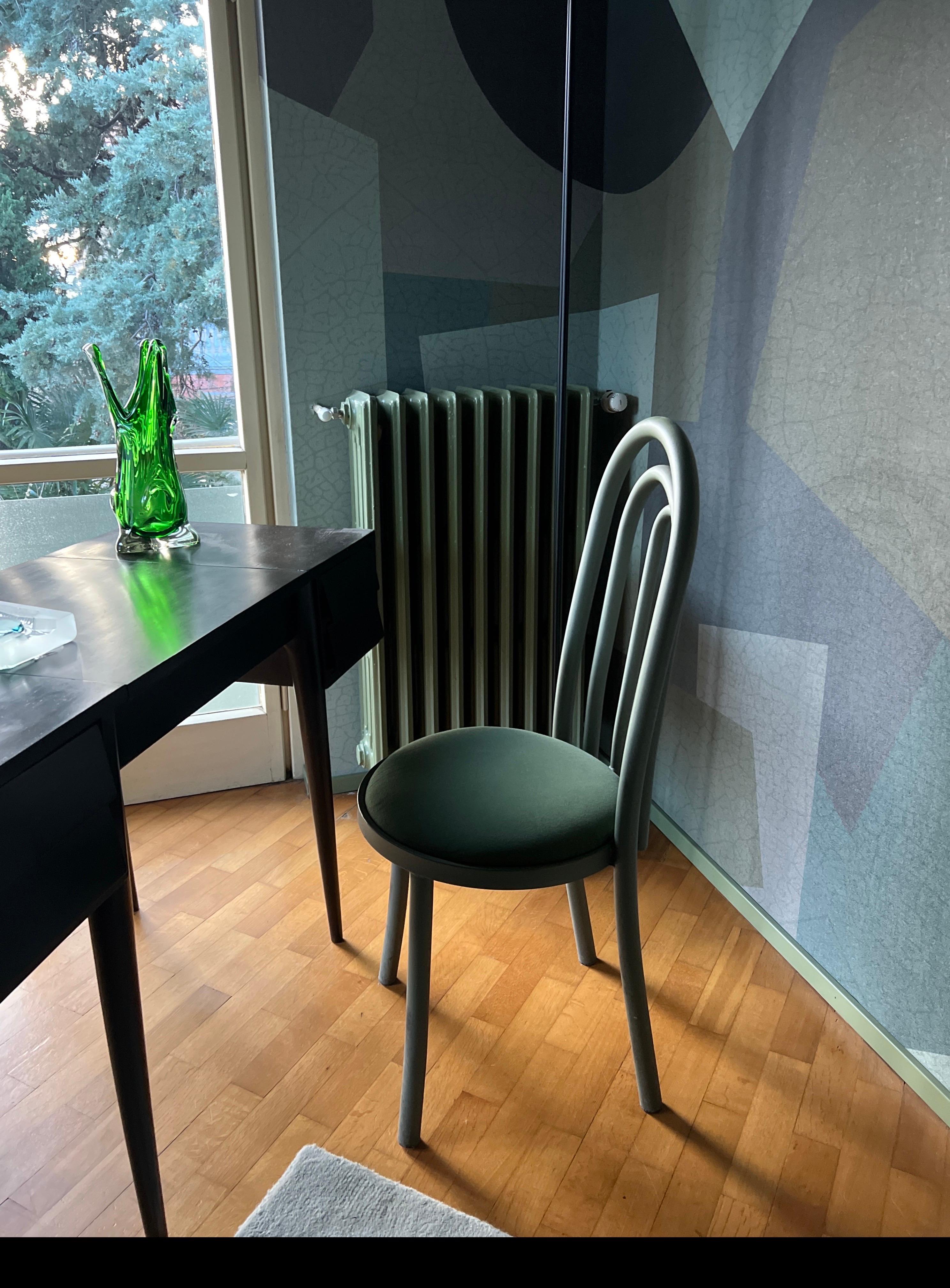 Chaise sculpturaleArches, pièce de collection italienne, style Memphis, salle à manger décorative en vente 5